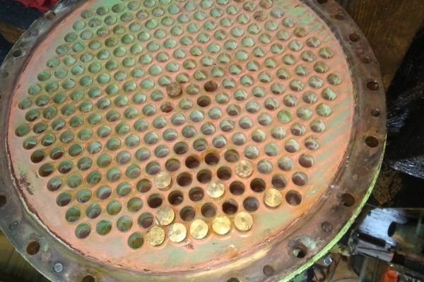 Steam condenser